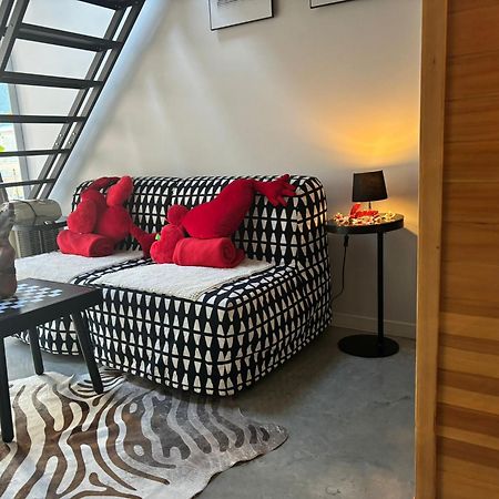Wellness Loft With Sauna, Jacuzzi, Roof Terrace & Amazing View Appartement Antwerpen Buitenkant foto